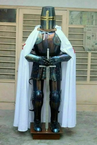 Combinaison armure - combinaison, d'armure